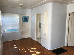 2568 B St in San Diego, CA - Foto de edificio - Building Photo