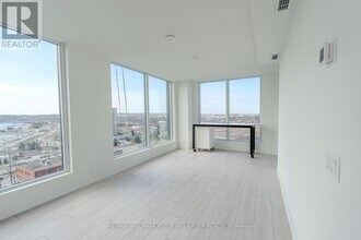 39 Mary St in Barrie, ON - Building Photo - Building Photo