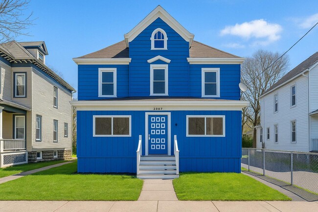 property at 2007 S State St