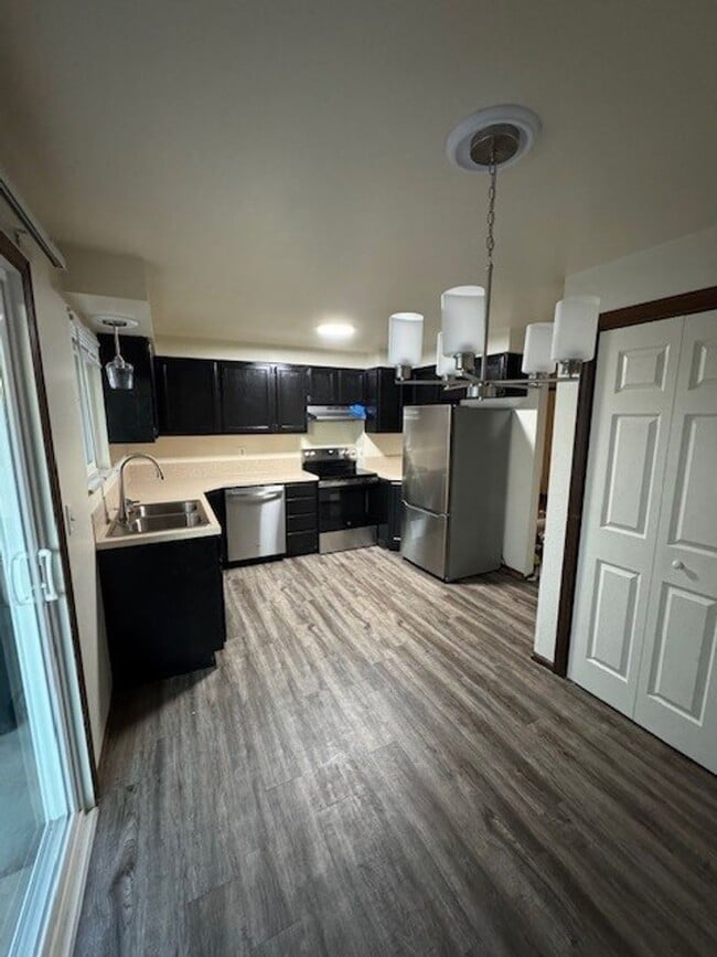 property at 1414-1416 Terry St