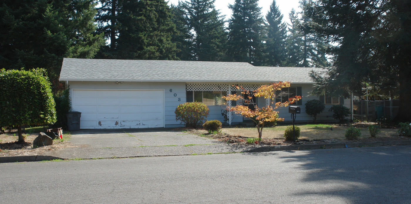 603 NE 120th Ave in Vancouver, WA - Building Photo