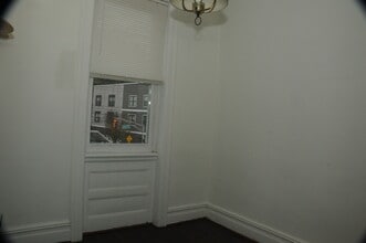 3367 John F Kennedy Blvd, Unit Apt. 2 in Jersey City, NJ - Building Photo - Building Photo