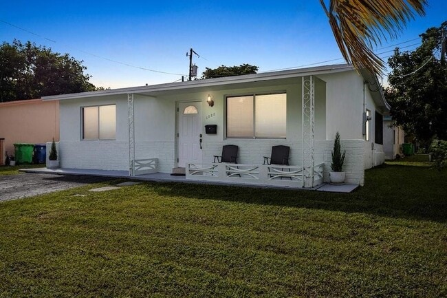 6888 NW 30th St in Sunrise, FL - Building Photo - Building Photo