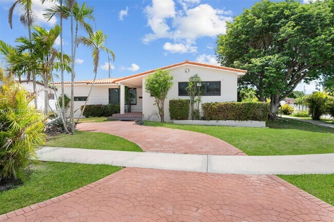 property at 1921 SW 84th Ct
