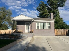 6730 Oneida St in Commerce City, CO - Building Photo