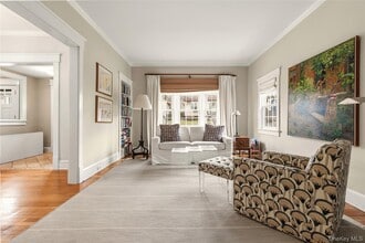 47 Hillcrest Ave in Larchmont, NY - Building Photo - Building Photo