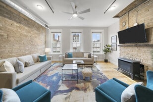 122 W Elder St in Cincinnati, OH - Building Photo