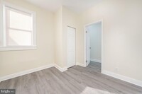 527 E 27th St photo'