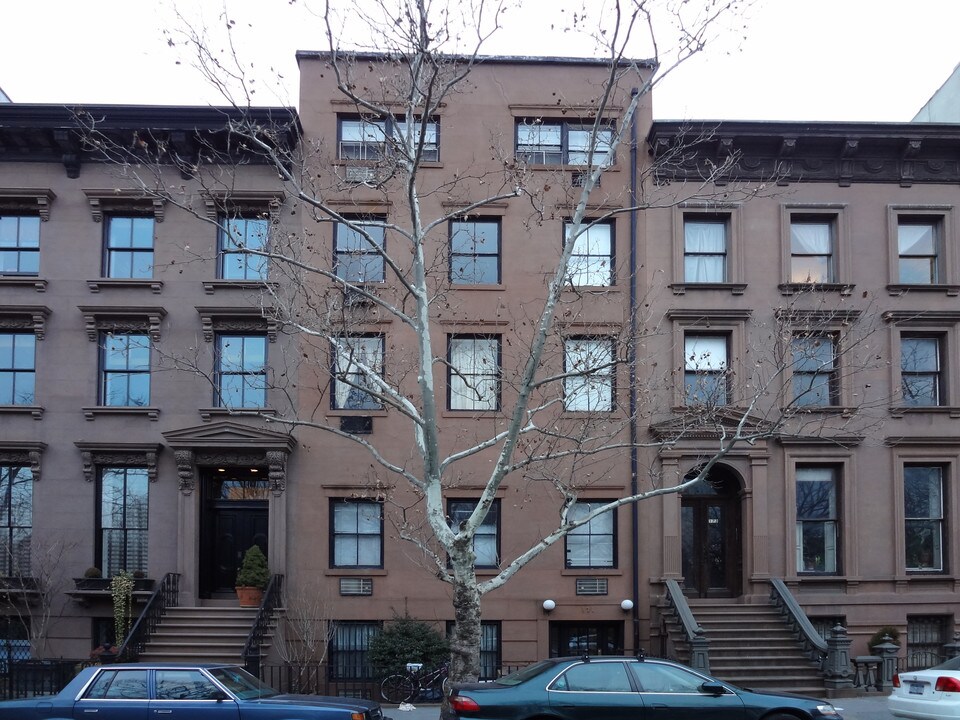 171 Congress St in Brooklyn, NY - Building Photo