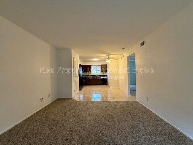 property at 465 W Ivyglen St