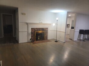 87 Capn Jacs Rd in Centerville, MA - Building Photo - Building Photo