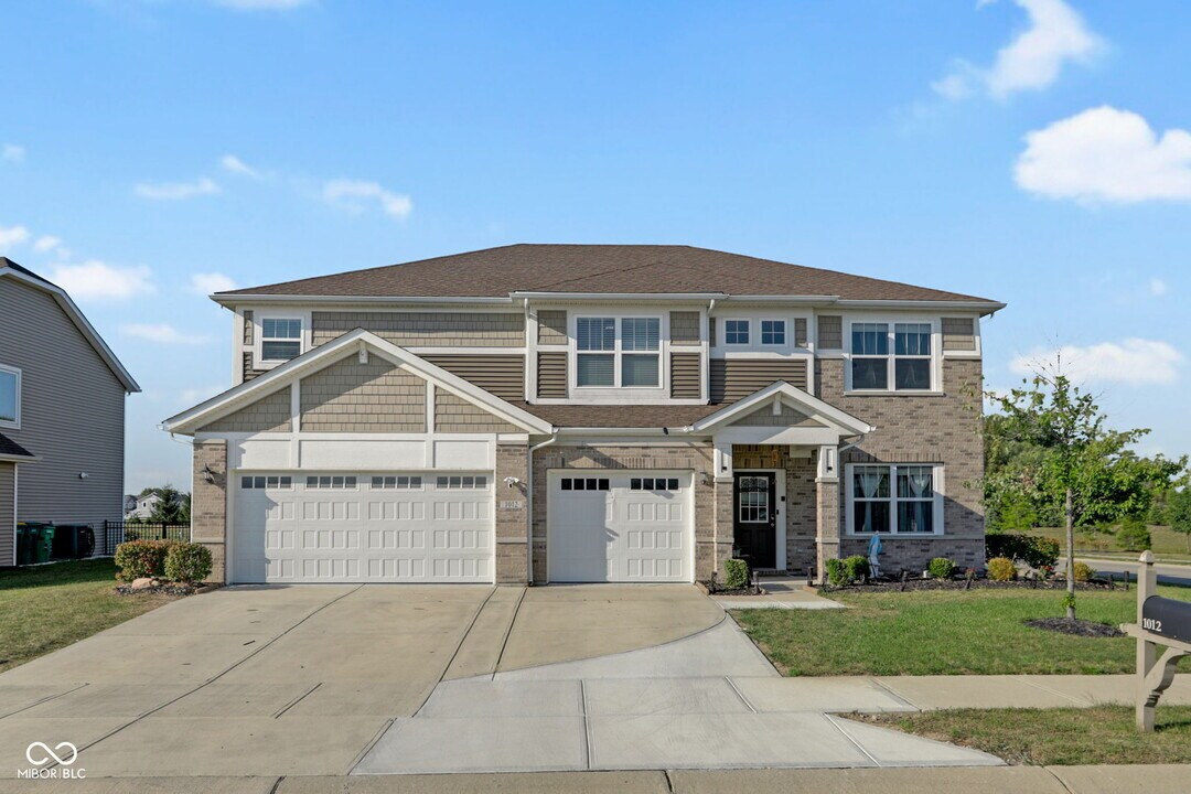 1012 Parker Ln in Westfield, IN - Building Photo