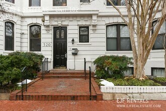 520 E St NE-Unit -Unit 102 in Washington, DC - Building Photo - Building Photo