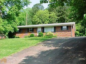 217 Alfred Ave SE in Rome, GA - Building Photo