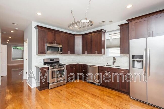 property at 3242 N Ridgeway Ave