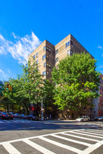 The Parker in New York, NY - Foto de edificio - Building Photo