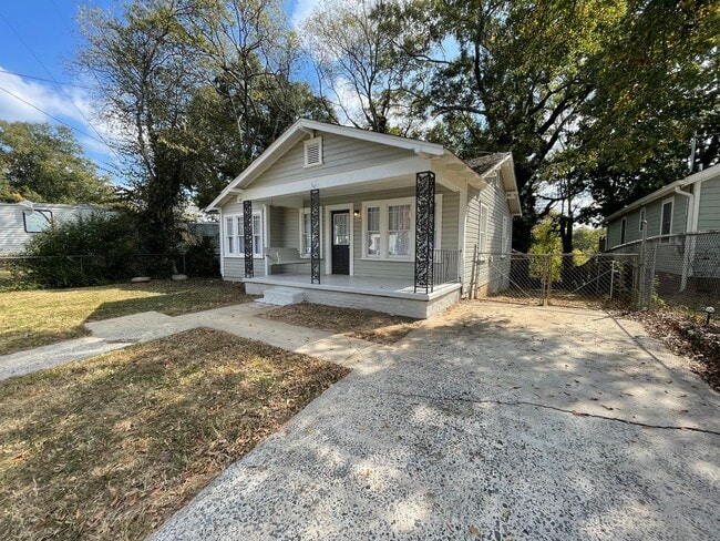 property at 106 Cres Ave SW