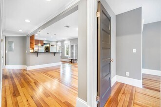 22 Clarendon Ave in Somerville, MA - Building Photo - Building Photo