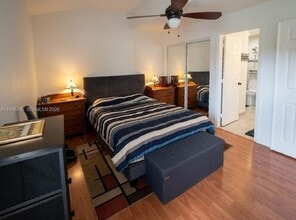 1016 Via Jardin in Riviera Beach, FL - Building Photo - Building Photo