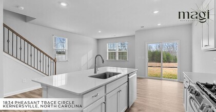 1834 Pheasant Trce Cir in Kernersville, NC - Building Photo - Building Photo