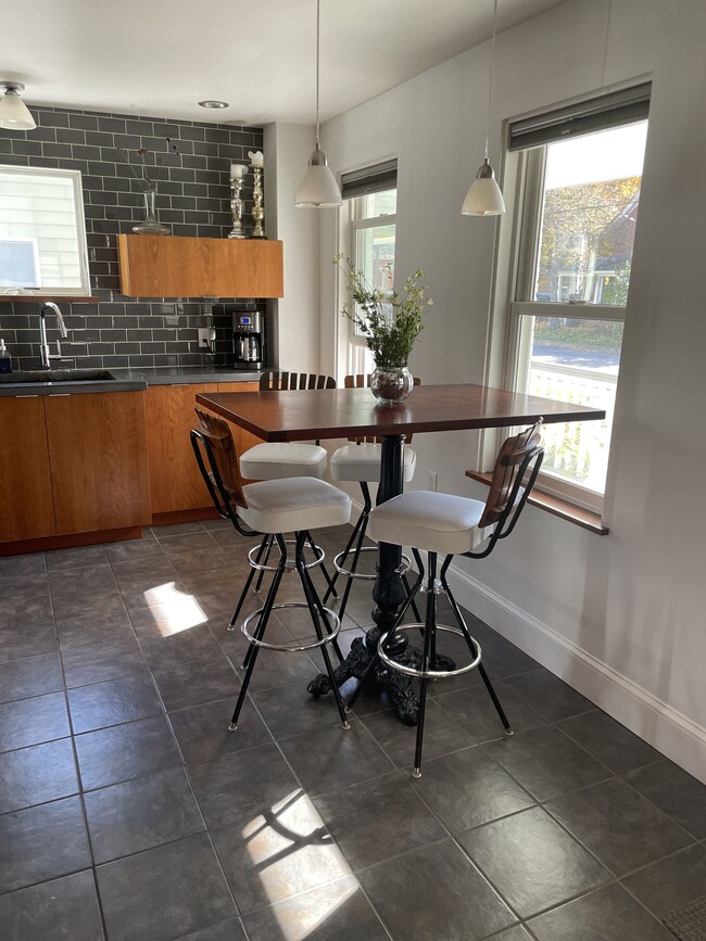 85 West St, Unit 85 West