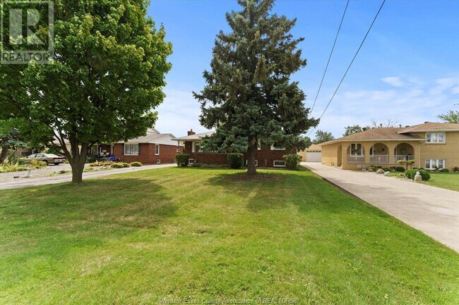 331 Simcoe St in Amherstburg, ON - Building Photo - Building Photo