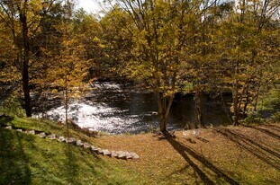 6201 NY-42, Unit Apt#2-middle in Woodbourne, NY - Building Photo