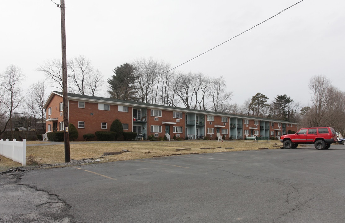 Plaza Garden Apartments in Saugerties, NY - Building Photo