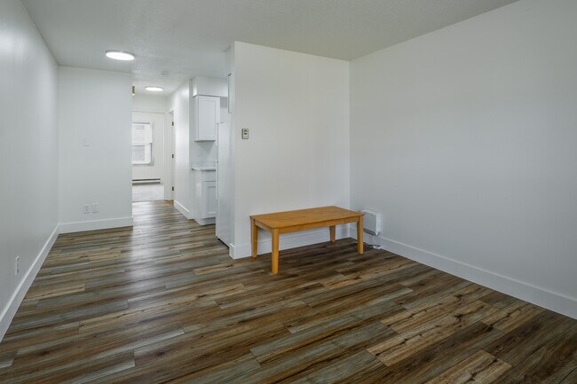Rally - Free Parking Included in Champaign, IL - Building Photo - Interior Photo