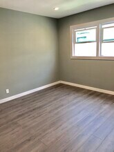 1139 S Corning St, Unit 1 in Los Angeles, CA - Building Photo - Building Photo