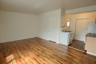 1452 S 300 E, Unit 1452 in Salt Lake City, UT - Foto de edificio - Building Photo