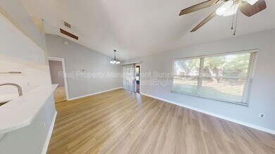 1740 Whipple Dr in Deltona, FL - Building Photo - Building Photo