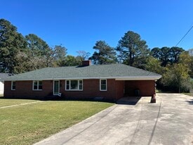 418 Starke Dr in Roanoke Rapids, NC - Building Photo