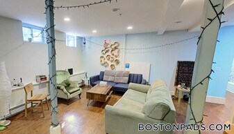 231 Norfolk St, Unit 1 in Cambridge, MA - Building Photo