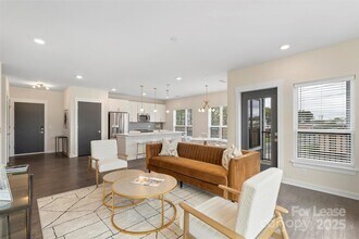 3630 N Davidson St in Charlotte, NC - Building Photo - Building Photo