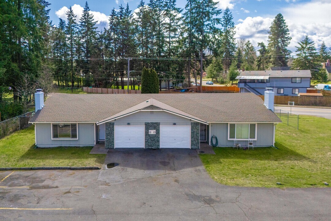 521 159th St E, Unit 523 159th St in Tacoma, WA - Foto de edificio