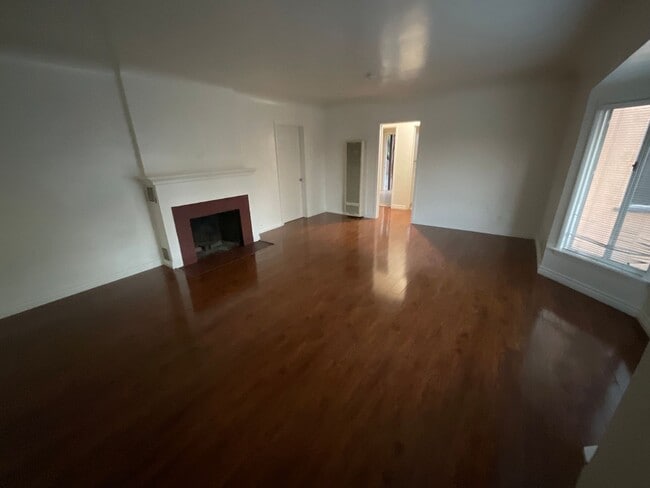 515-521 S Tamarind Ave in Compton, CA - Building Photo - Building Photo