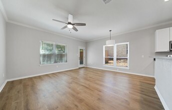 521 Clearfield Dr in New Braunfels, TX - Building Photo - Building Photo