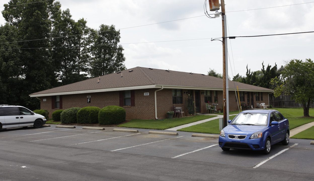 Farrow Place in Rock Hill, SC - Building Photo