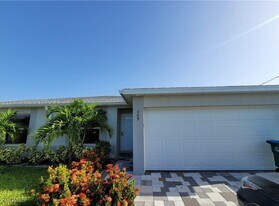 309 SW 47th Terrace in Cape Coral, FL - Building Photo