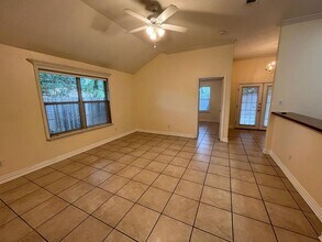 1902 W Sanford St-Unit -A in Arlington, TX - Building Photo - Building Photo