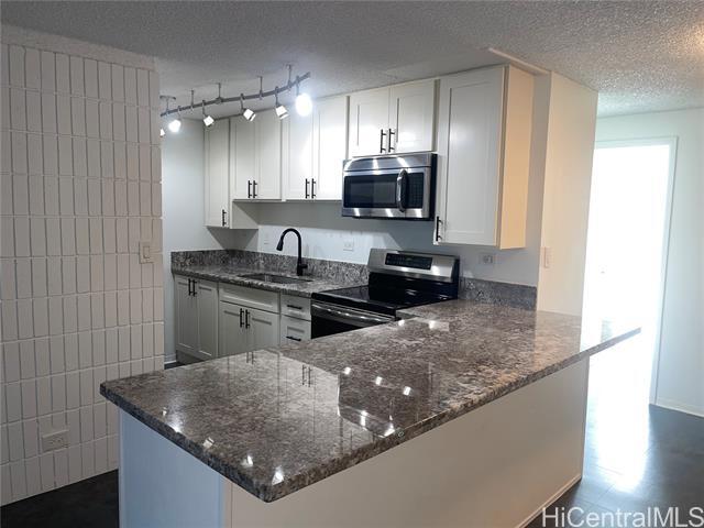 46-283-283 Kahuhipa St in Kaneohe, HI - Building Photo