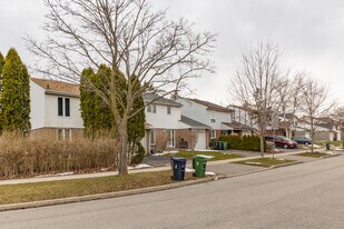 152 Purvis Cres Apartments