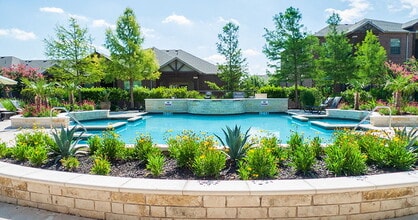 Retreat at Stonebridge Ranch Apartments in McKinney, TX - Foto de edificio - Building Photo