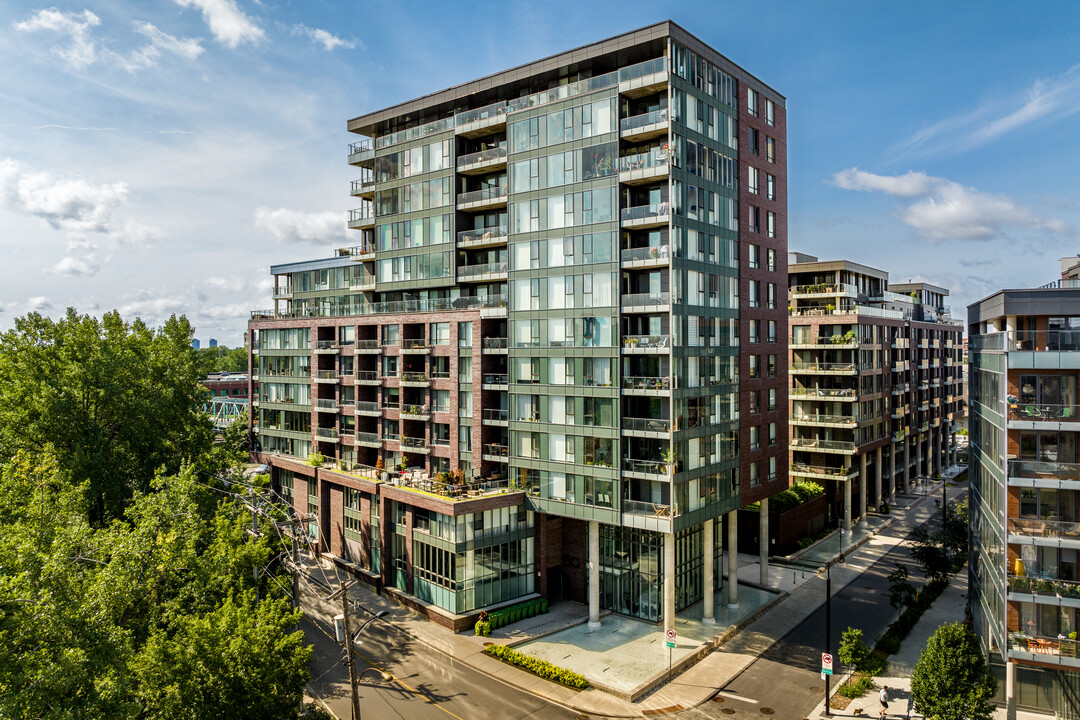 Le Canal Phase 2 in Montréal, QC - Building Photo