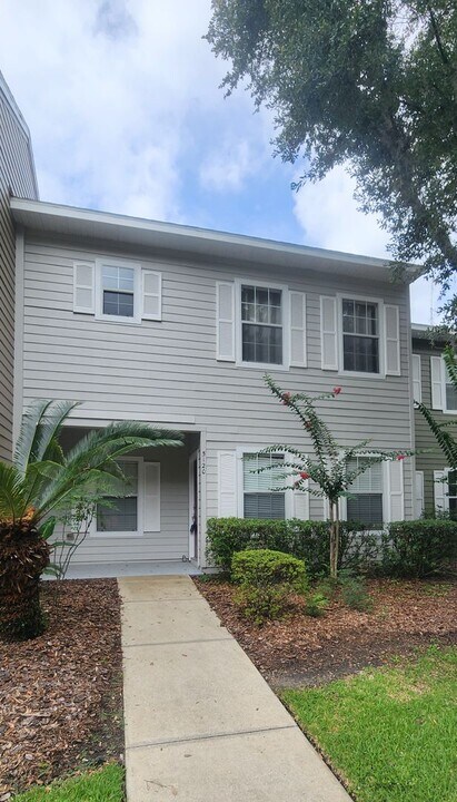 5120 NW 21st Dr in Gainesville, FL - Building Photo
