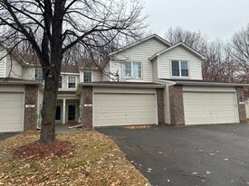 7791 Everest Ln N in Maple Grove, MN - Building Photo