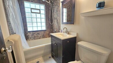 4538 Grand Ave S in Minneapolis, MN - Building Photo - Building Photo