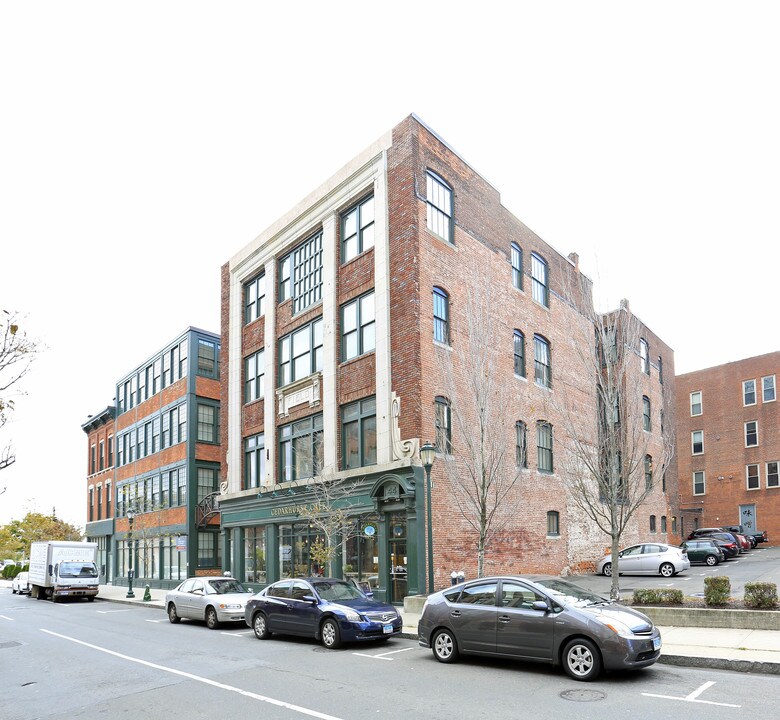 38 Crown Street in New Haven, CT - Foto de edificio