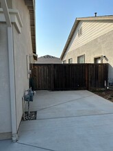 3247 Tinker Creek Way in Chico, CA - Building Photo - Building Photo